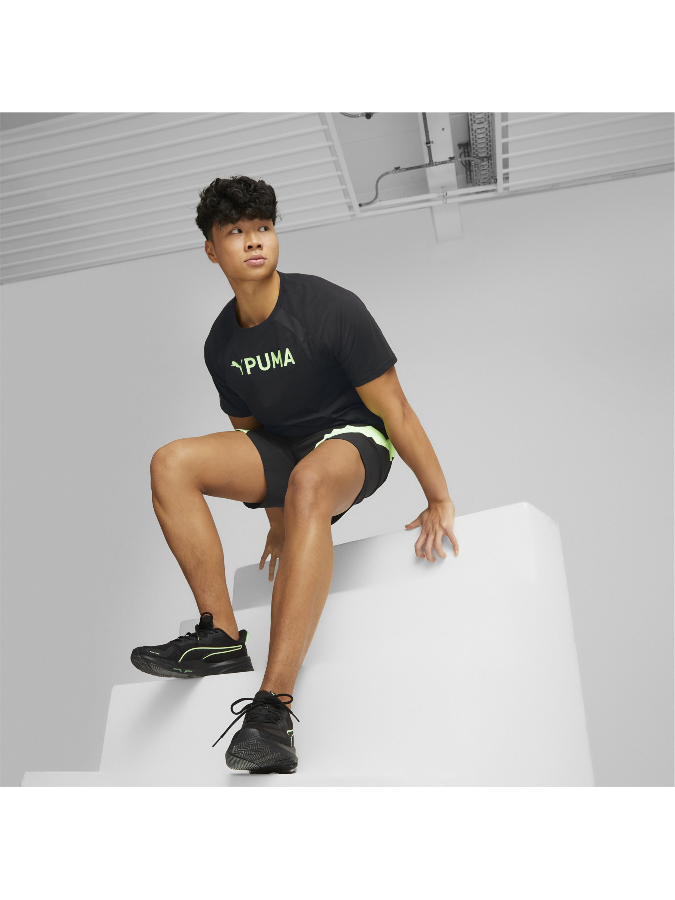 Спортивная футболка PUMA модель 523585 Спортивная футболка PUMA модель 523585 Фото