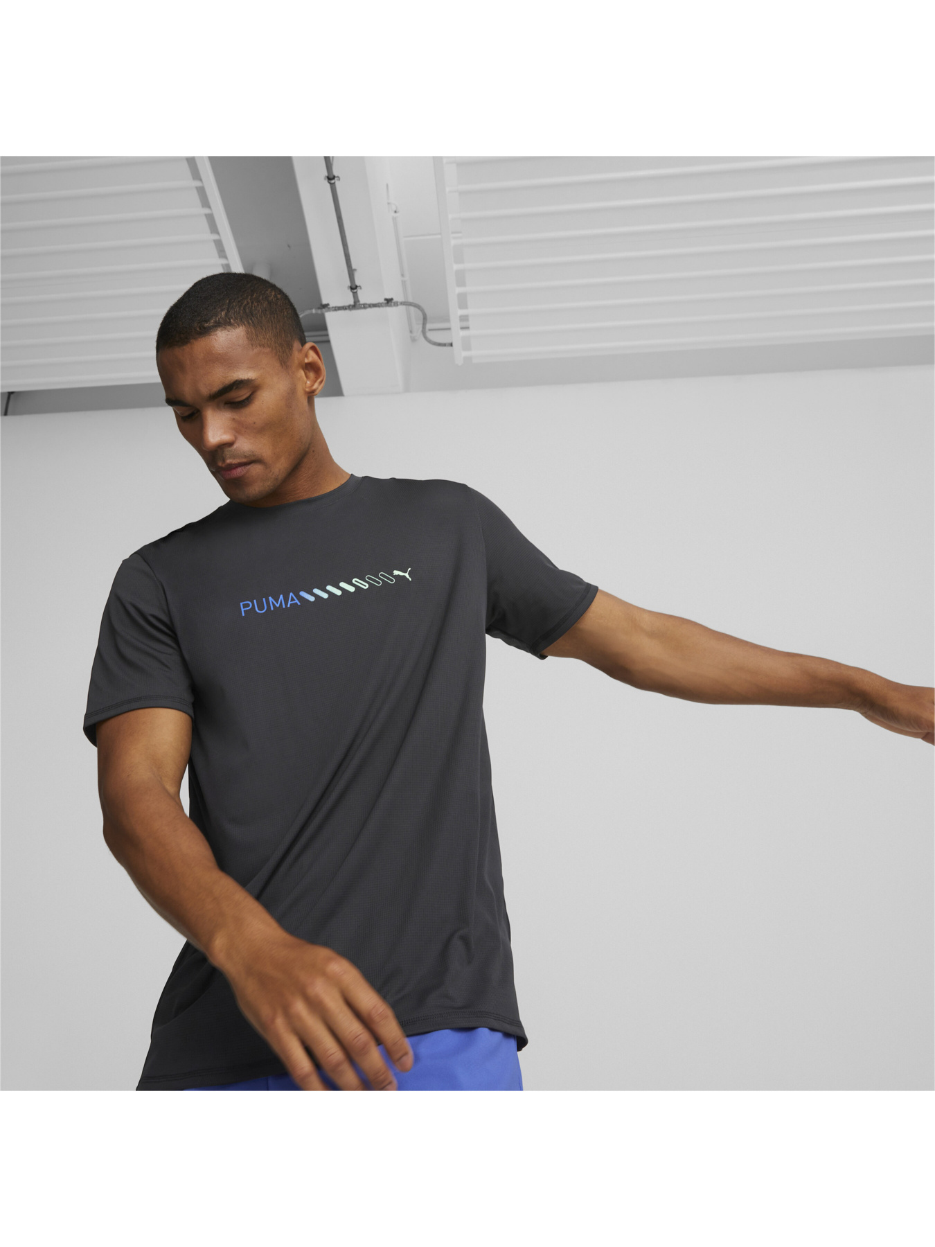 Футболка спортивная PUMA Run Favorite Logo Tee модель 523387 Фото