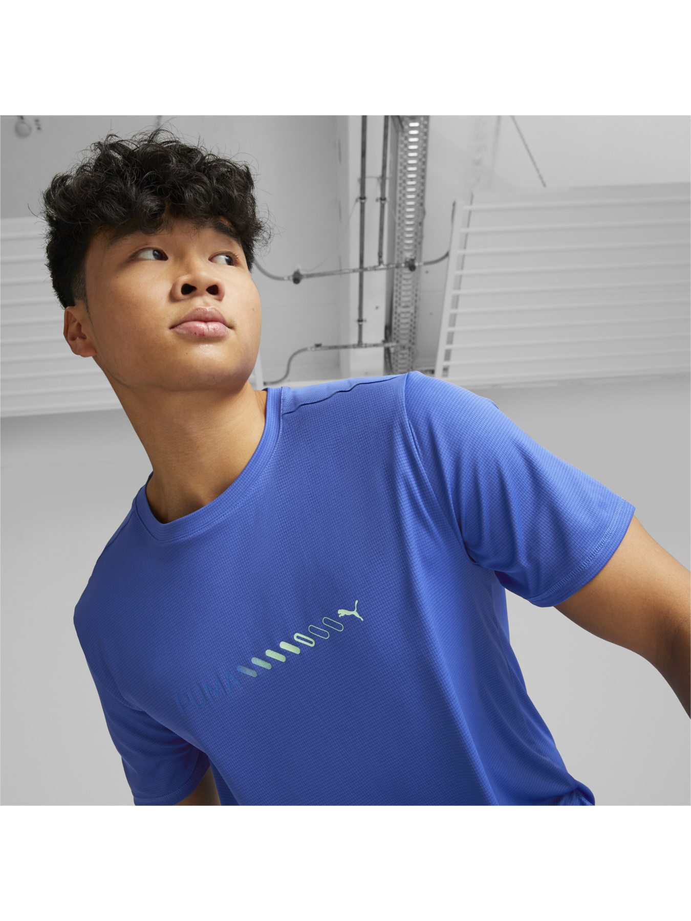 Спортивная футболка PUMA Run Favorite Logo Tee модель 523387 Спортивная футболка PUMA Run Favorite Logo Tee модель 523387 Фото