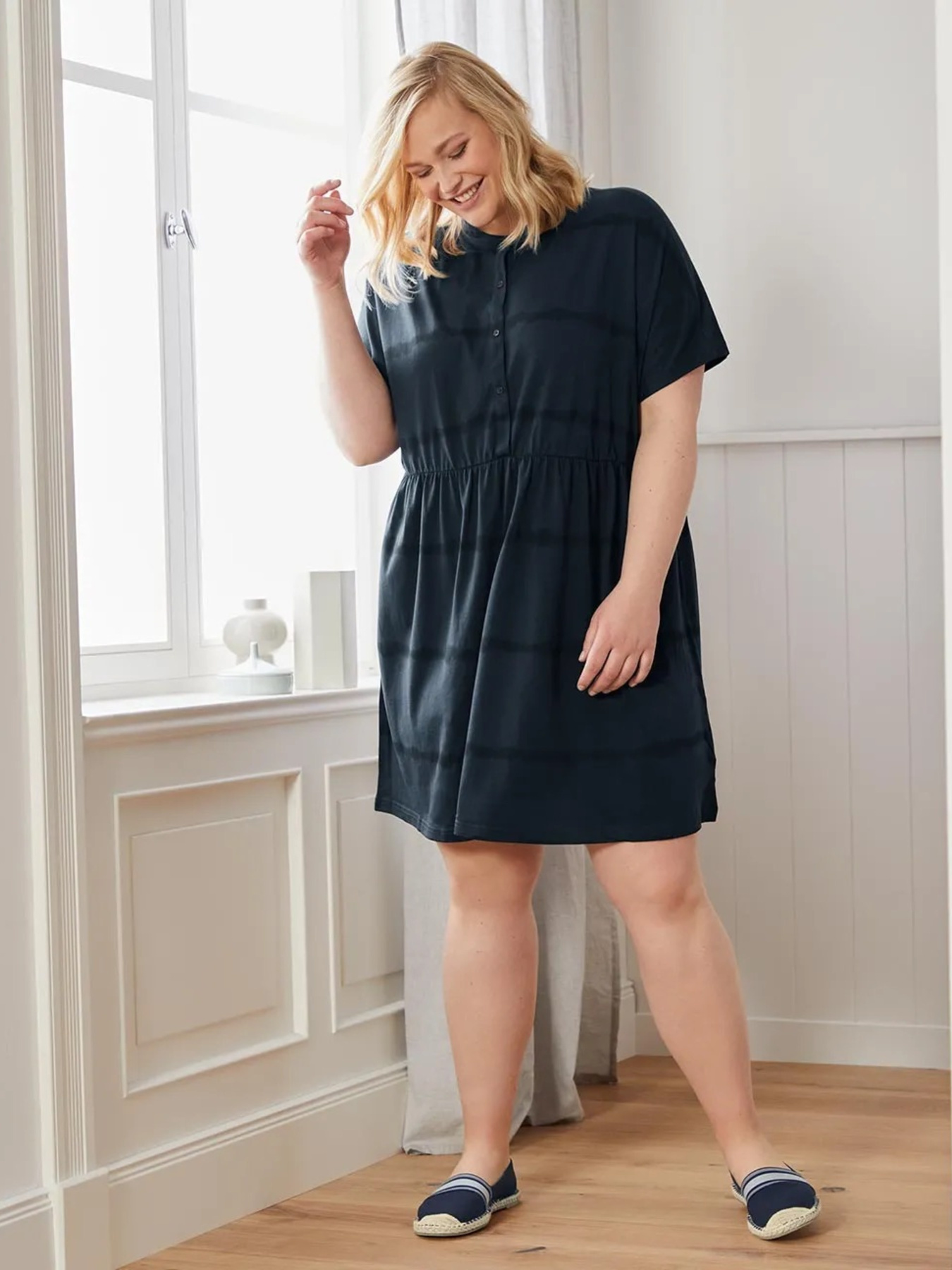 Платье мини Tchibo модель T1673211572 Фото