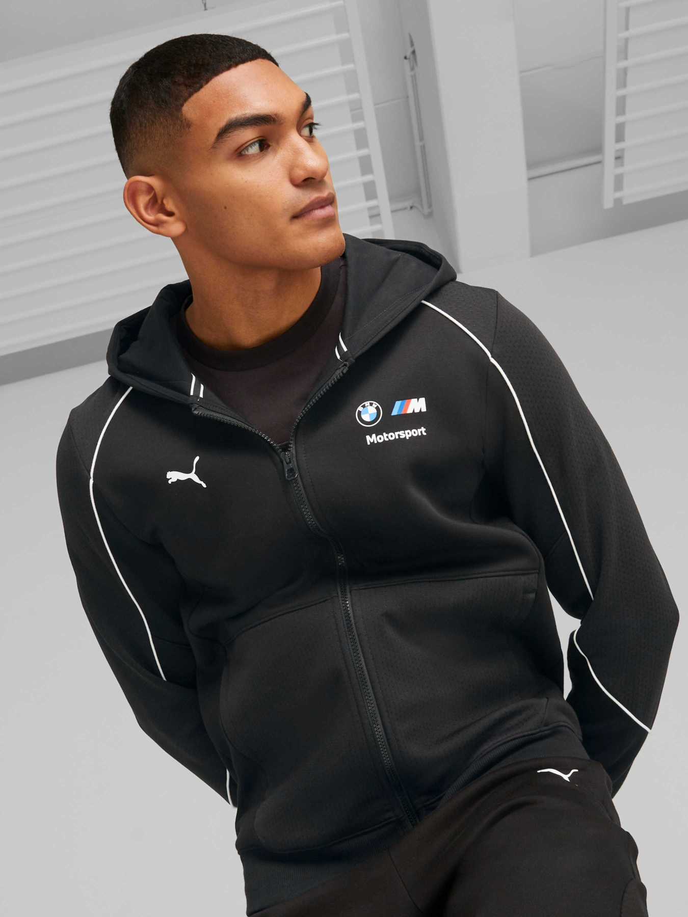 Кофта спортивная PUMA Bmw Mms Hdd Sweat Jkt модель 538131 Фото
