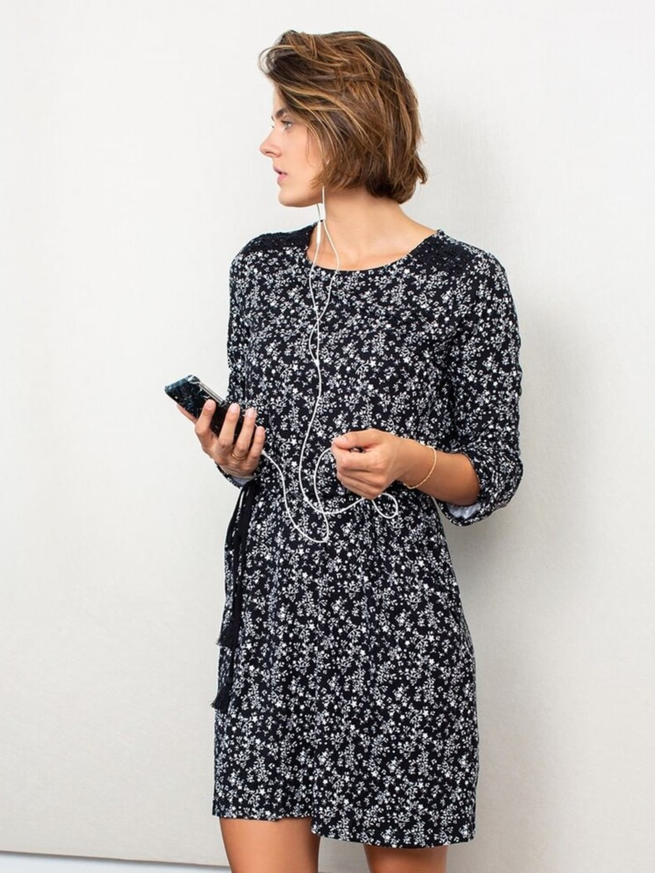 Платье мини Tchibo модель T1674842807 Фото