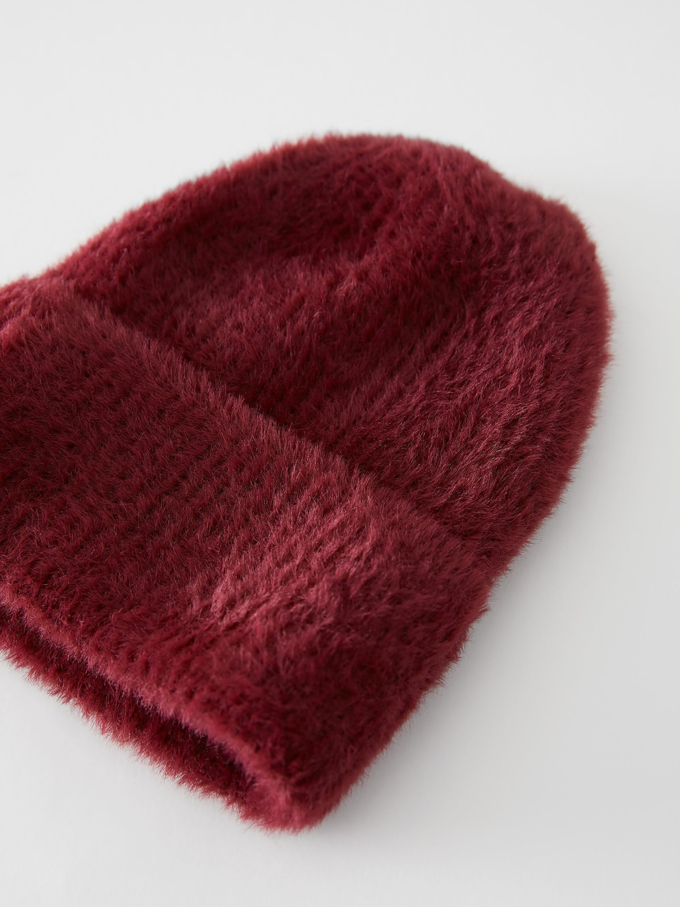 Шапка ZARA модель 64922 Фото