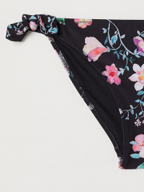 Нижняя часть купальника H&M модель 66383 Фото