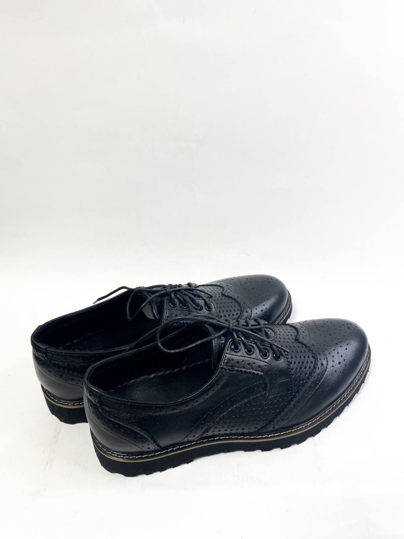 Броги Legessy модель ONYX_BLACK_PERF Фото