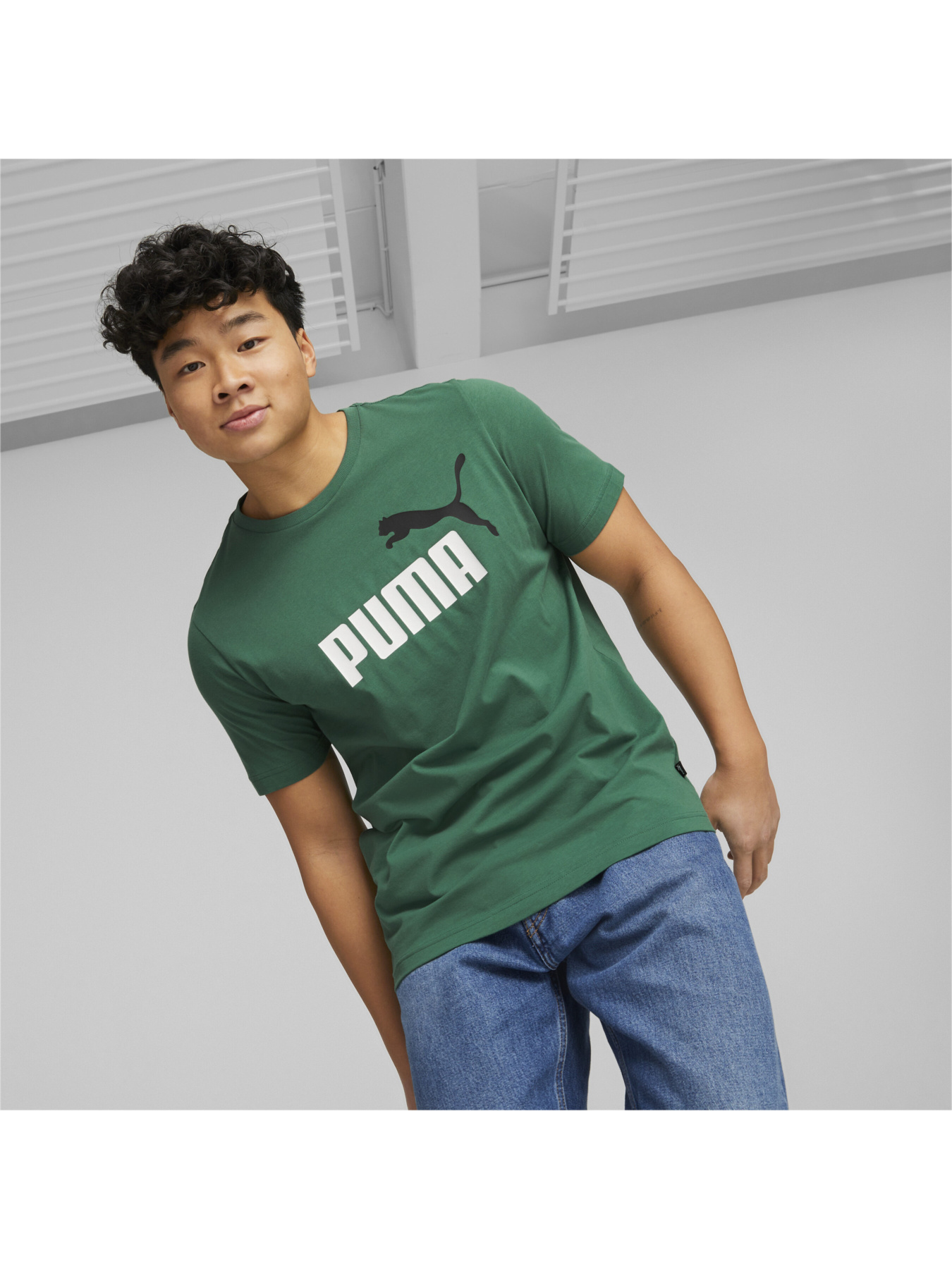 Спортивная футболка PUMA модель 586759 Фото