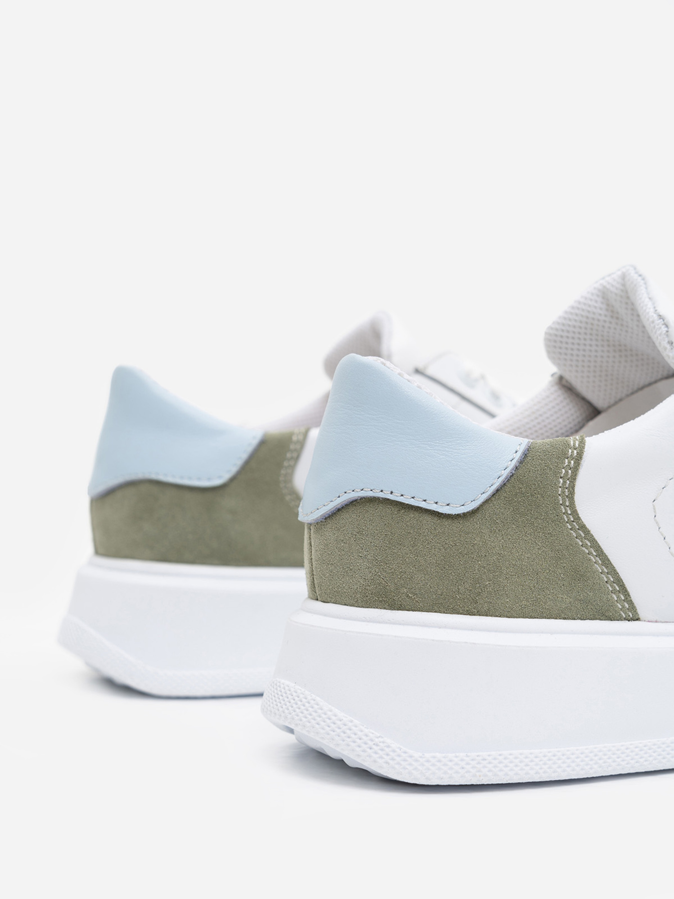 Кросівки повсякденні ISSA Plus модель OB2-197_white Фото