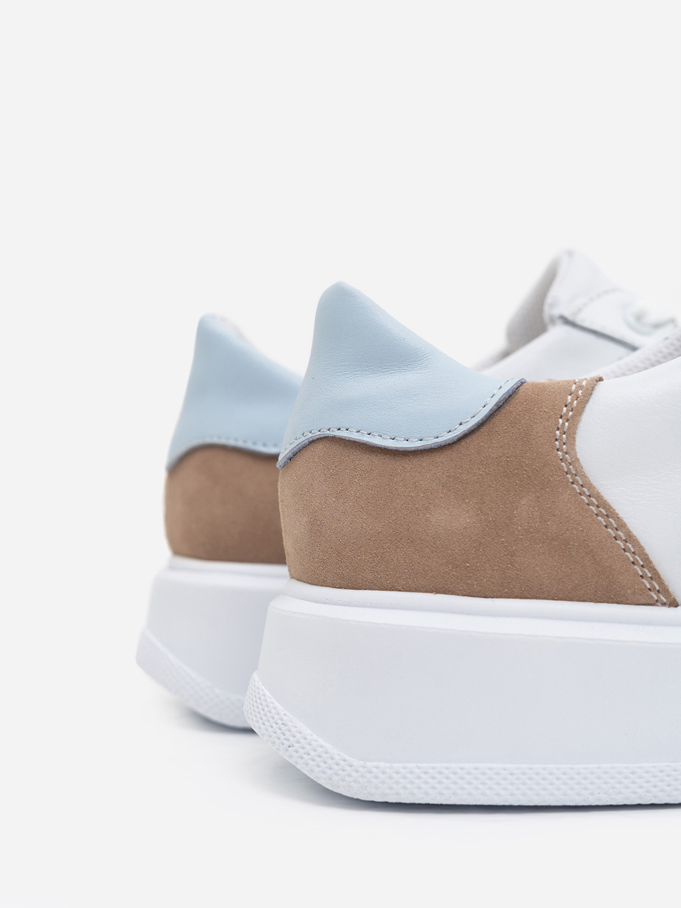 Кросівки повсякденні ISSA Plus модель OB2-198_white Фото