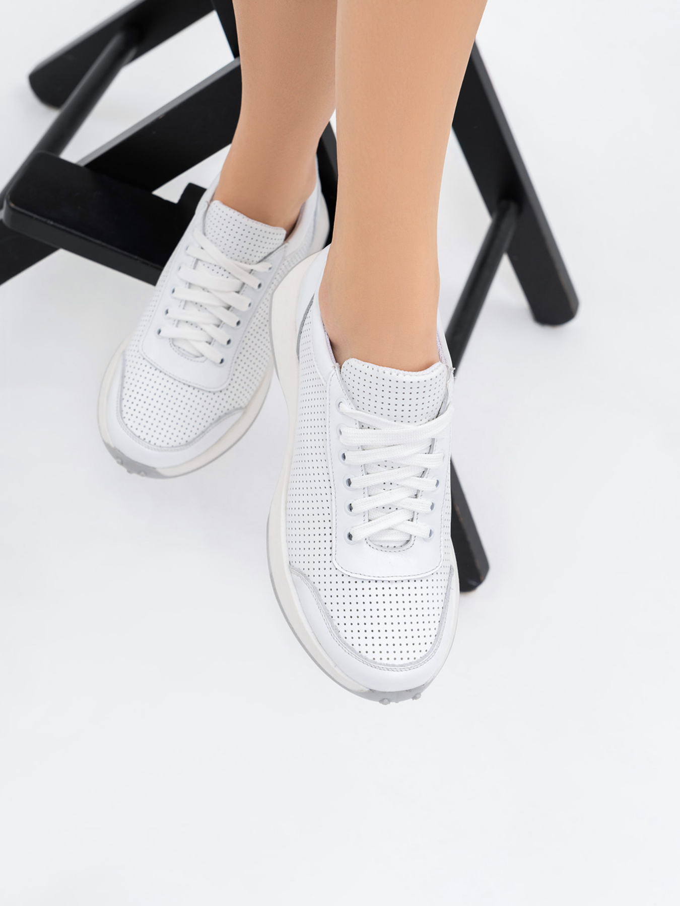 Кросівки повсякденні ISSA Plus модель OB2-199_white Кросівки повсякденні ISSA Plus модель OB2-199_white Фото