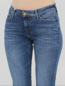 Завужені джинси Mustang Jeans модель 1000429 Завужені джинси Mustang Jeans модель 1000429 Фото