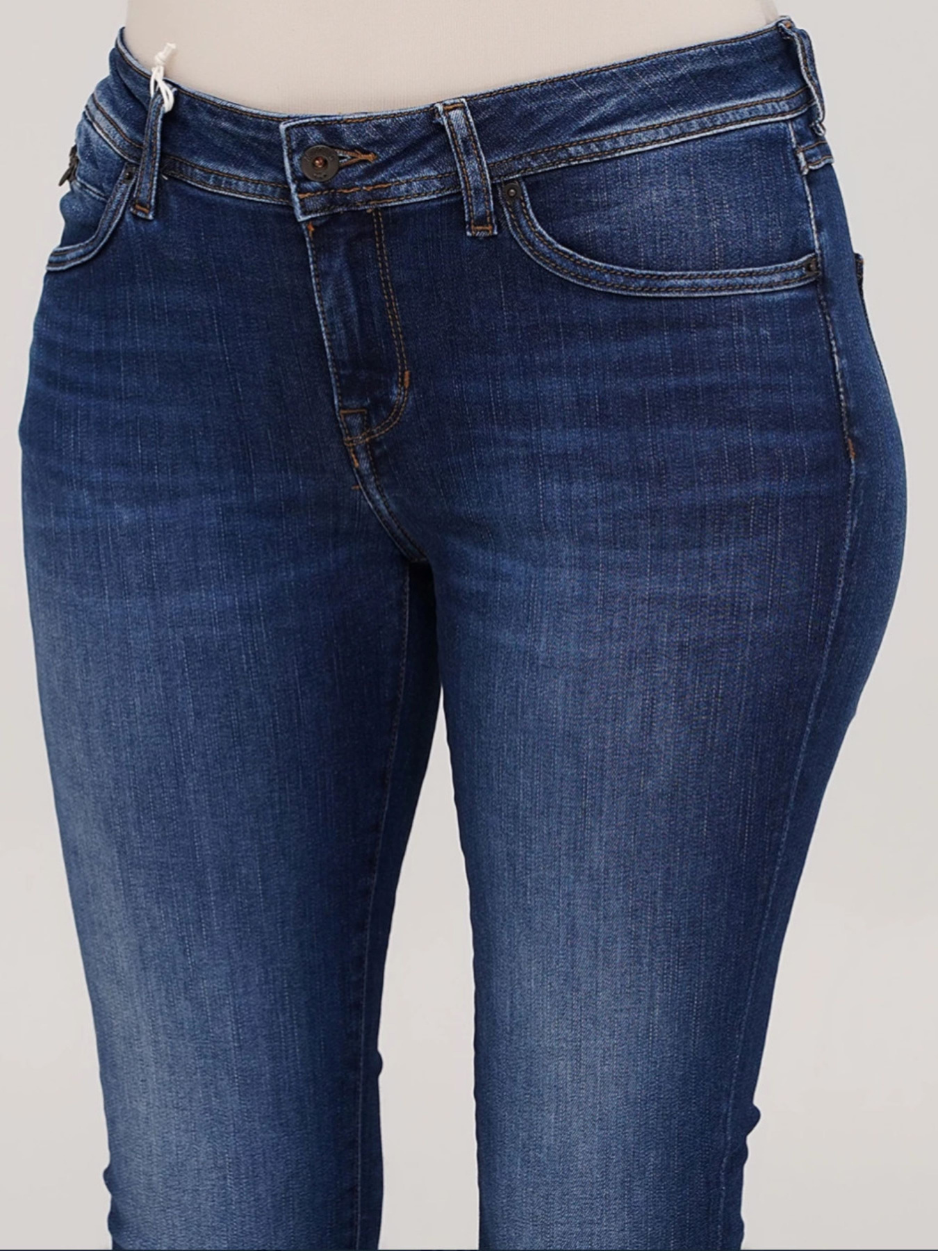 Зауженные джинсы Mustang Jeans модель 1011641 Фото