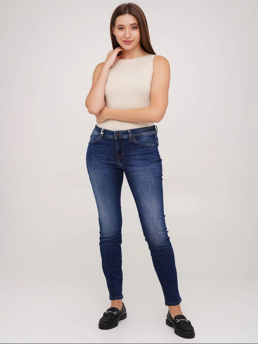 Зауженные джинсы Mustang Jeans модель 1011641 Фото