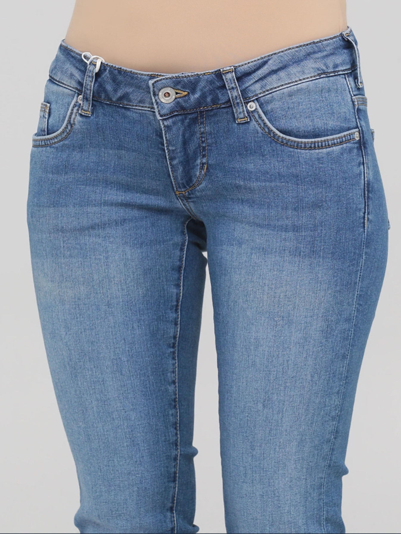 Прямі джинси Mustang Jeans модель 1011010 Фото