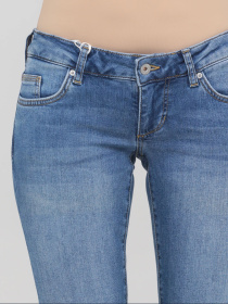 Прямі джинси Mustang Jeans модель 1011010 Фото