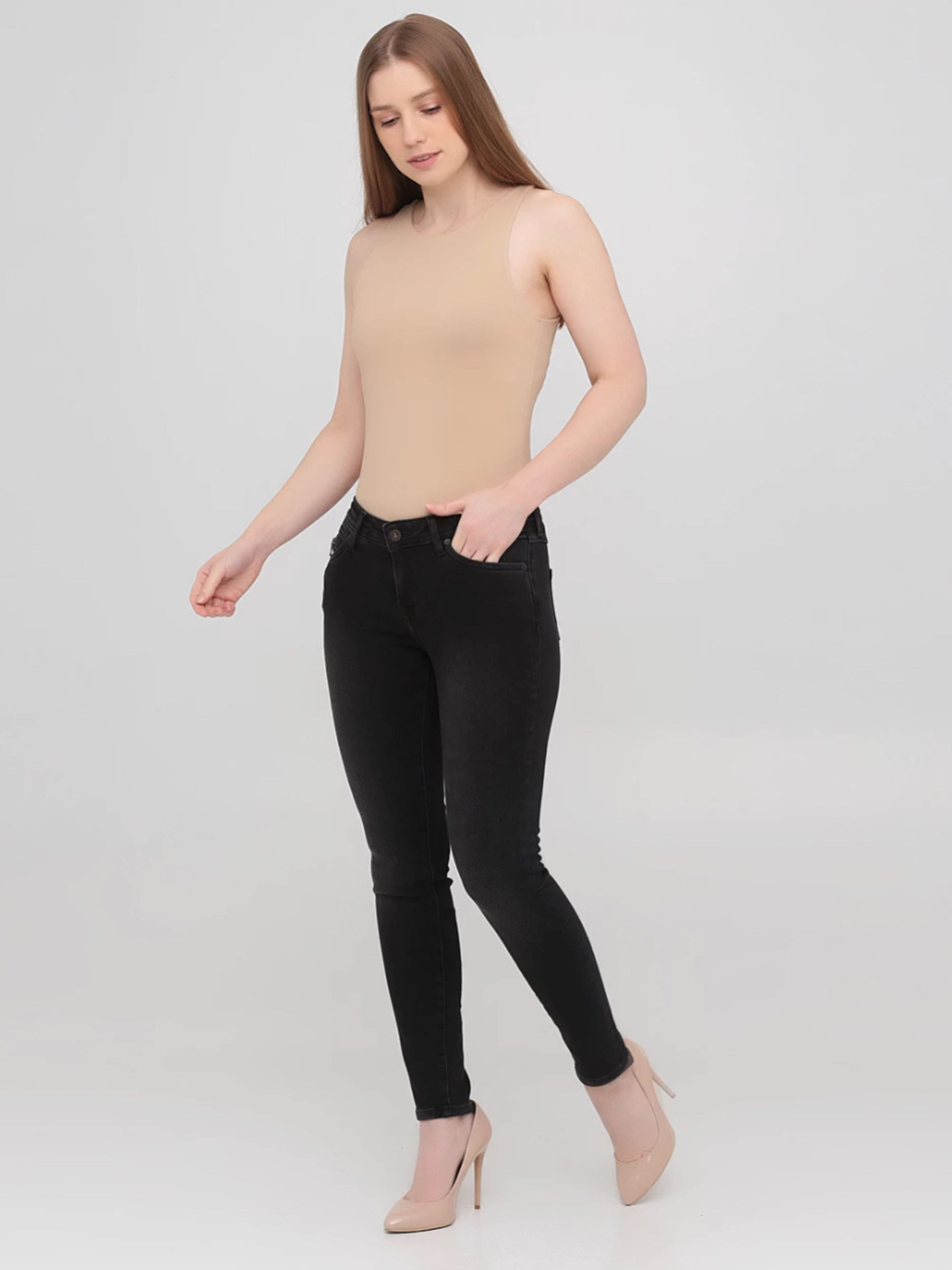 Завужені джинси Mustang Jeans модель 1010006 Завужені джинси Mustang Jeans модель 1010006 Фото