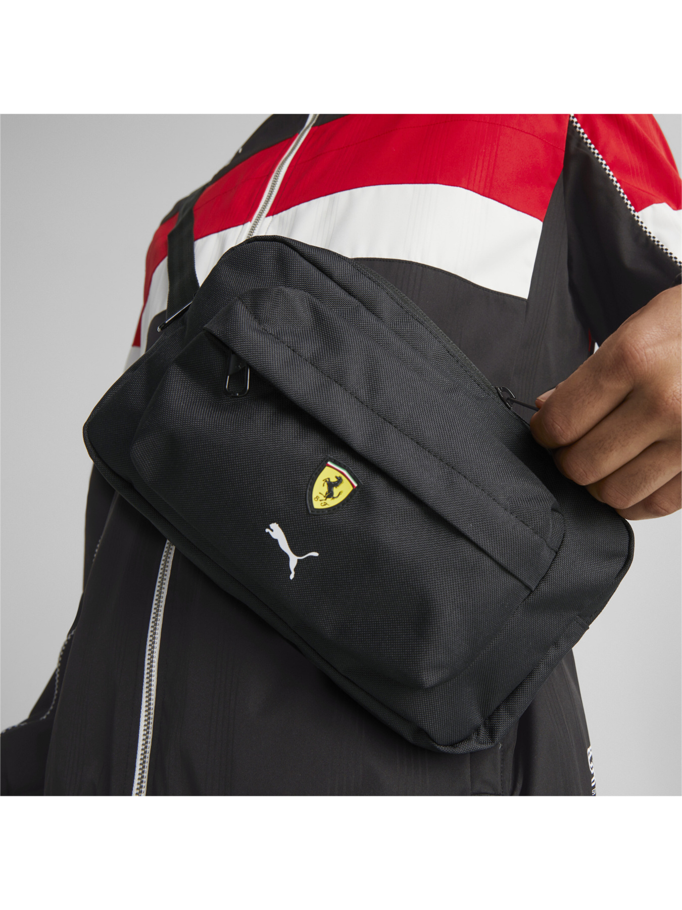 Поясная сумка PUMA Ferrari SPTWR Race Waist Bag модель 079568 Фото