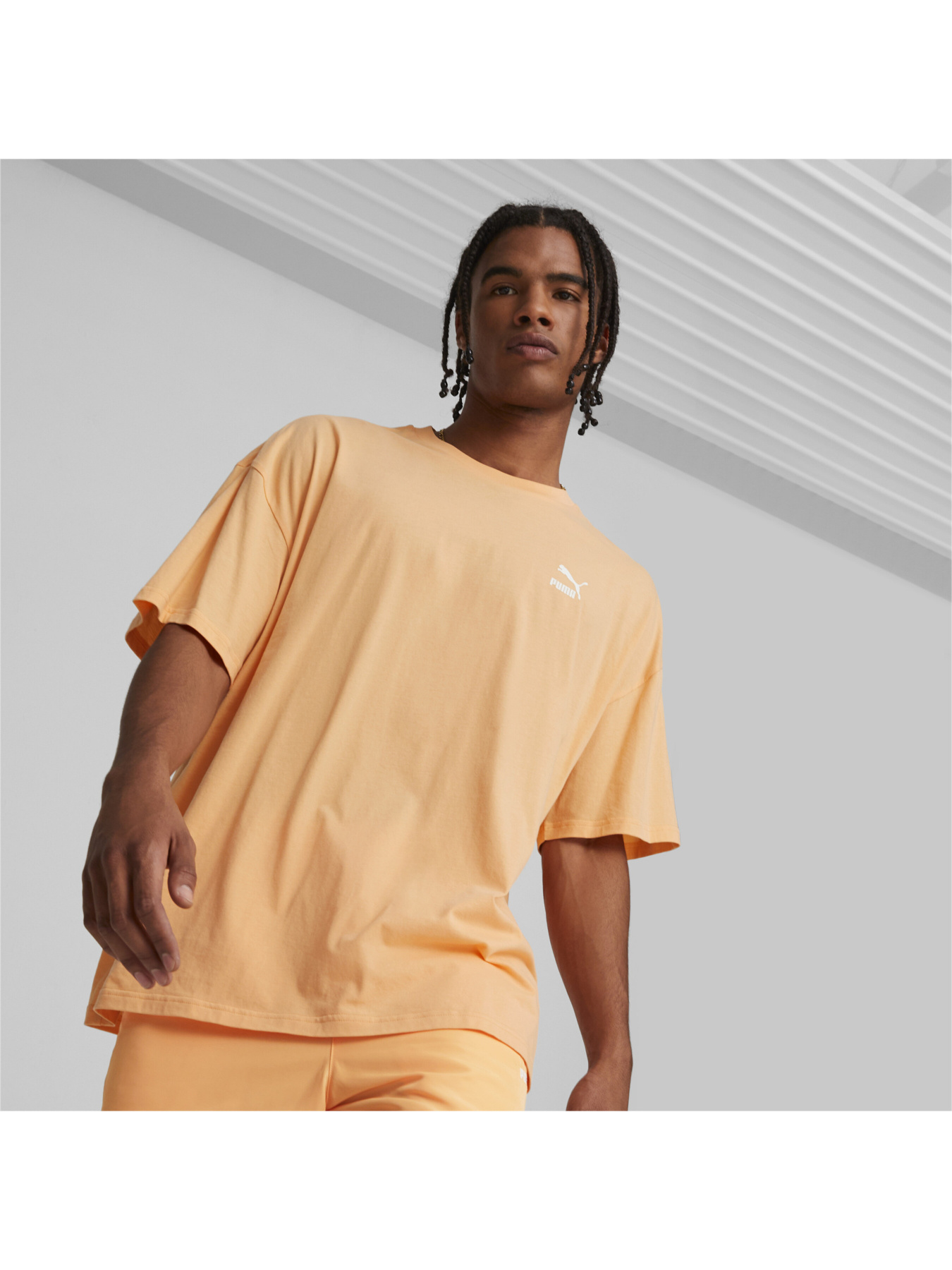 Футболка PUMA Classics Oversized Tee модель 538070 Фото
