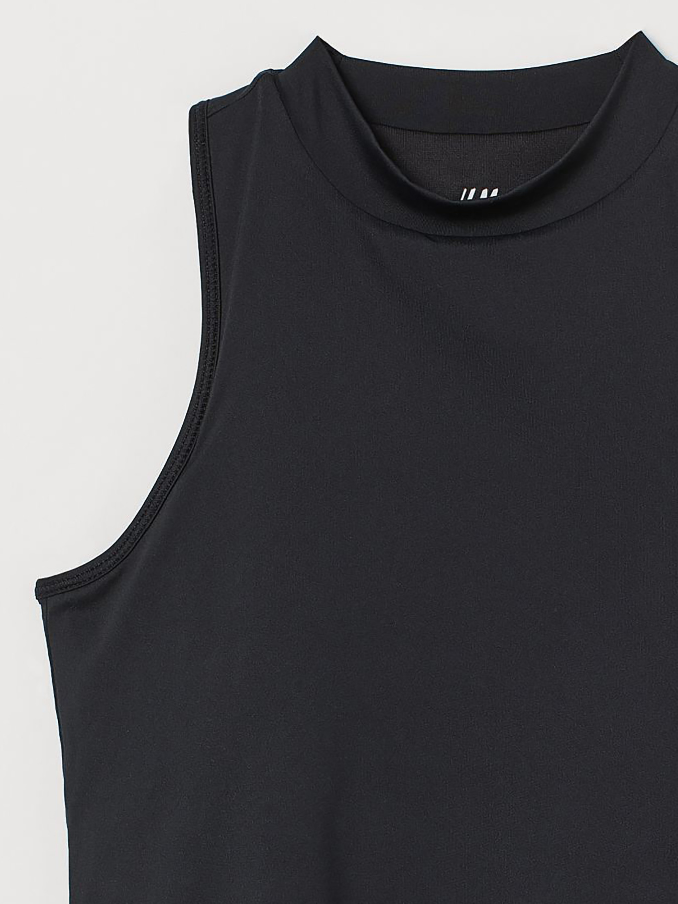 Топ спортивный H&M модель 48361 Фото