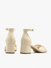 Босоніжки RYLKO модель 5DBJ6_R5_3SU Босоніжки RYLKO модель 5DBJ6_R5_3SU Фото