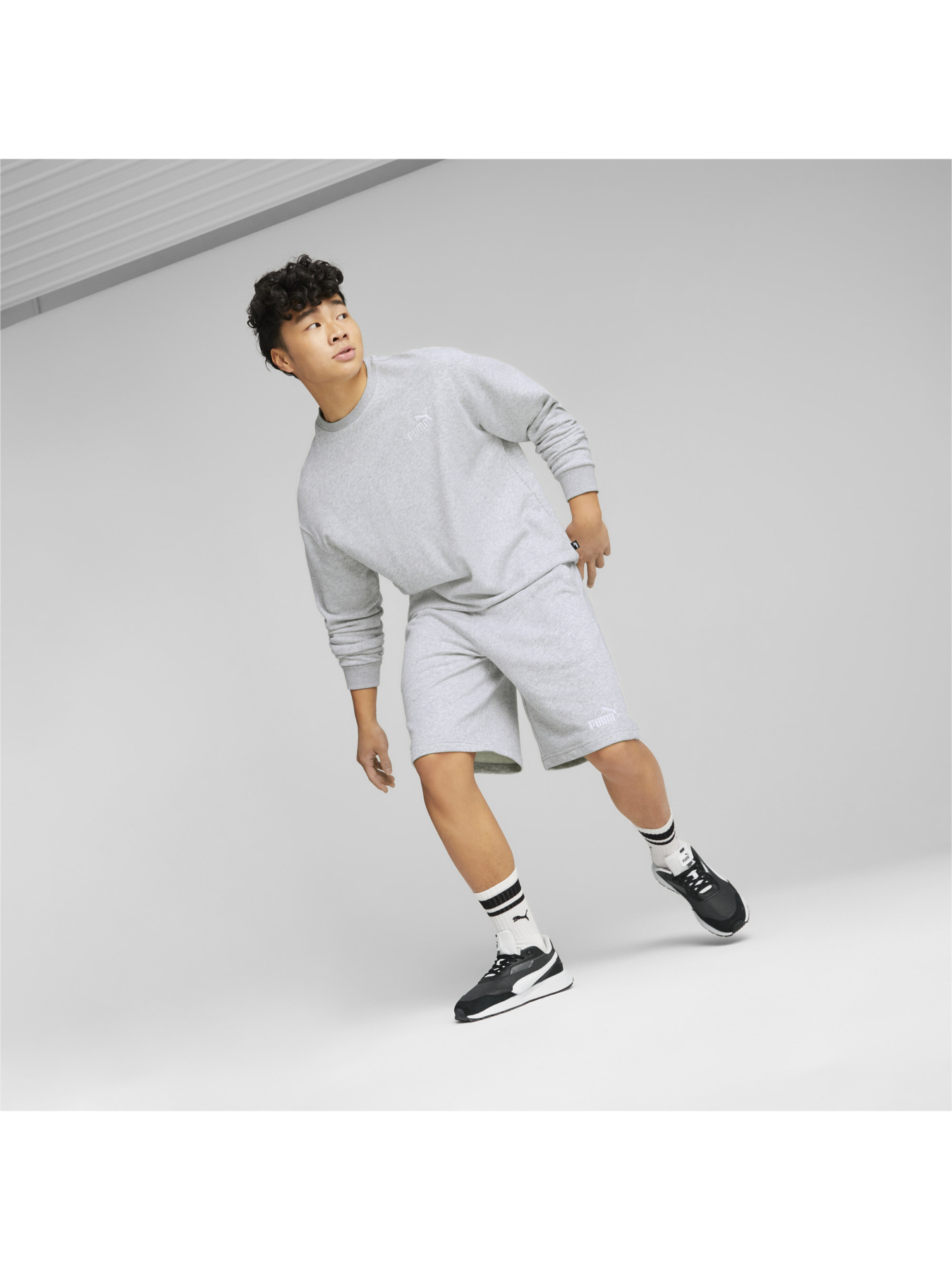 Спортивний комплект PUMA Relaxed Sweat Suit модель 673308 Фото