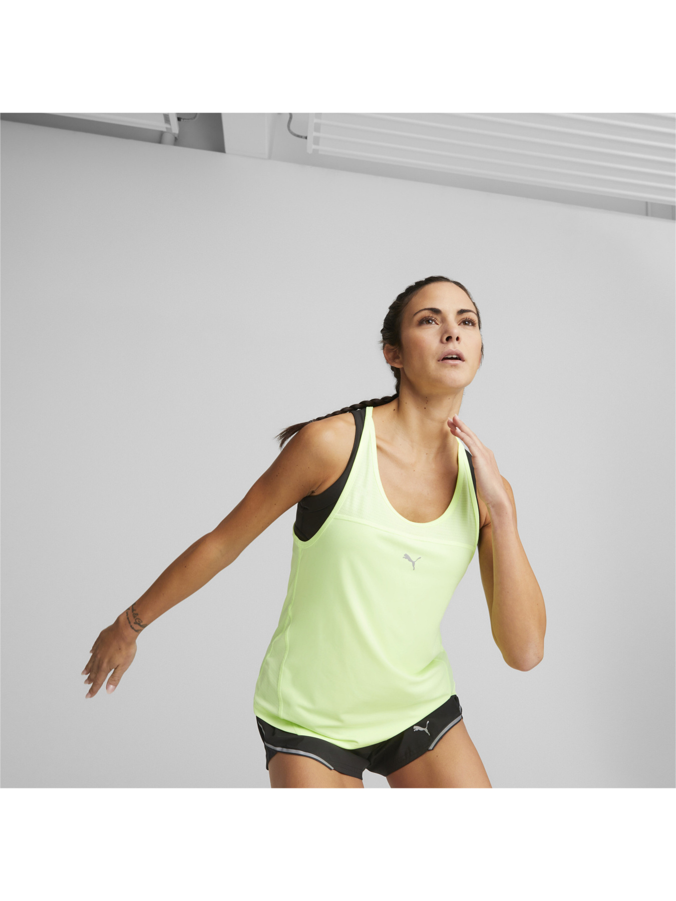 Майка спортивна PUMA Run Tank модель 523285 Фото