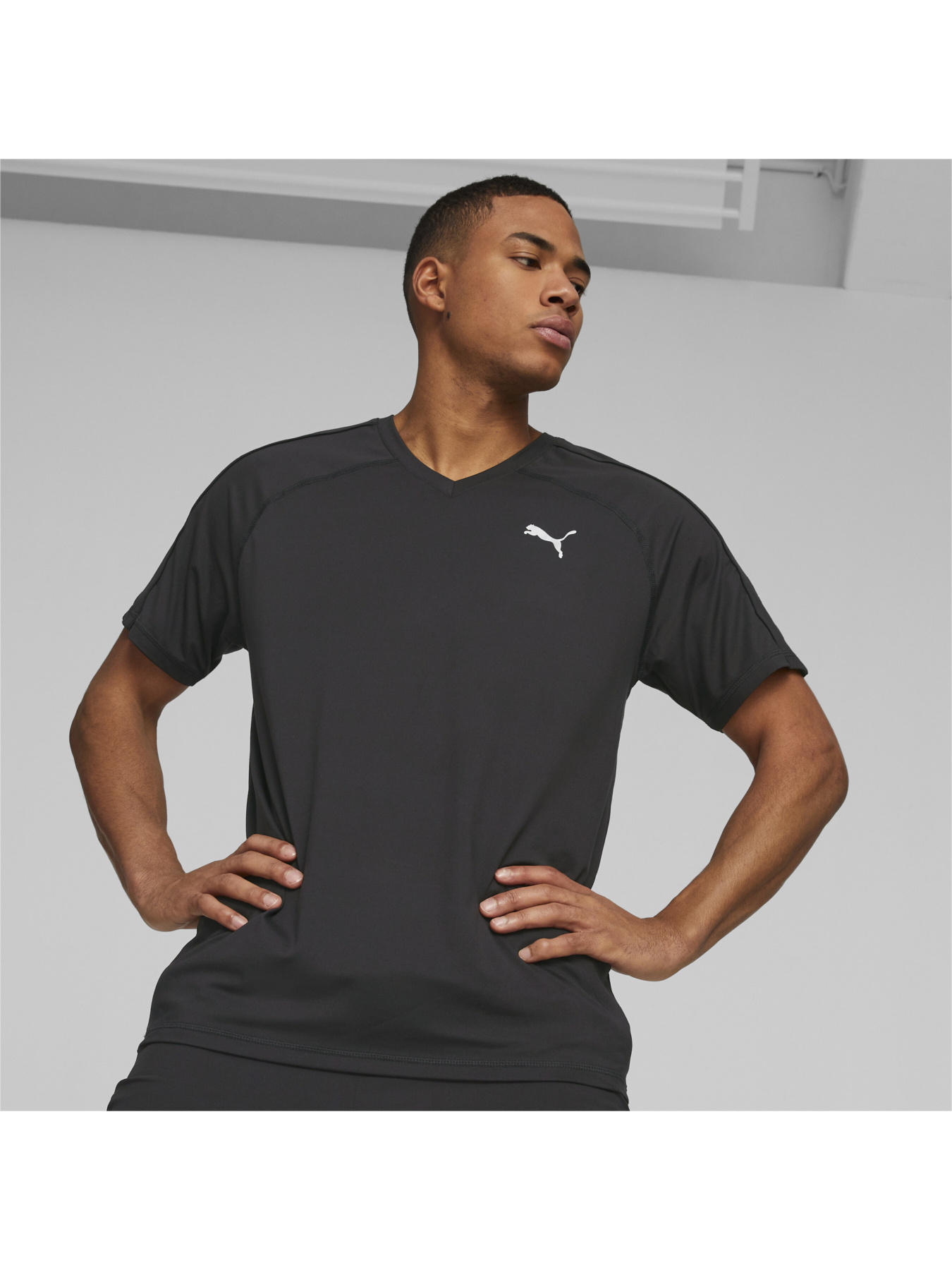 Спортивная футболка PUMA Train Cloudspun Tee модель 523123 Спортивная футболка PUMA Train Cloudspun Tee модель 523123 Фото