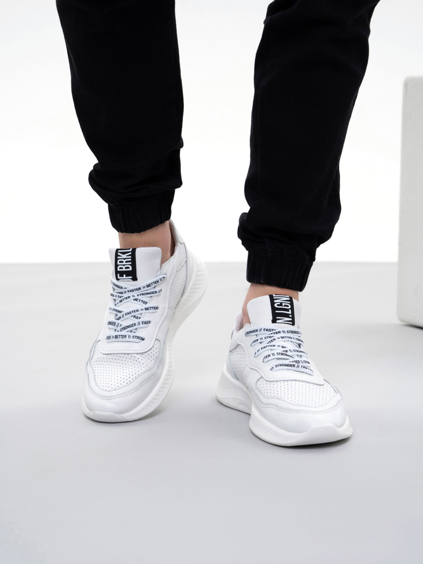 Кросівки ISSA Plus модель GOB2-205_white Фото