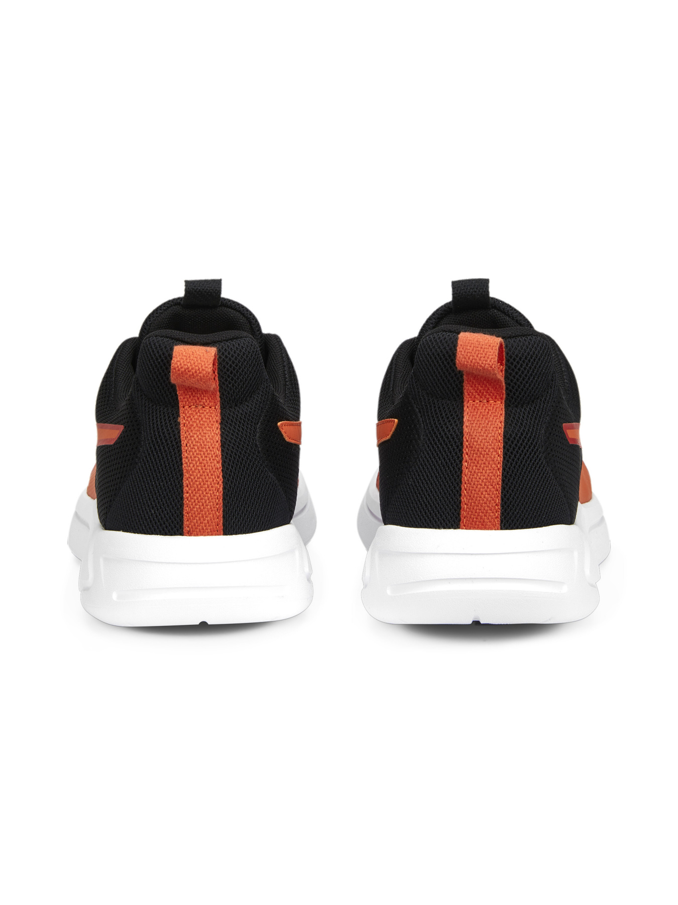 Кросівки для бігу PUMA Resolve Modern Weave модель 377994 Фото