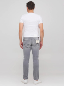 Зауженные джинсы Mustang Jeans модель 4010857 Фото