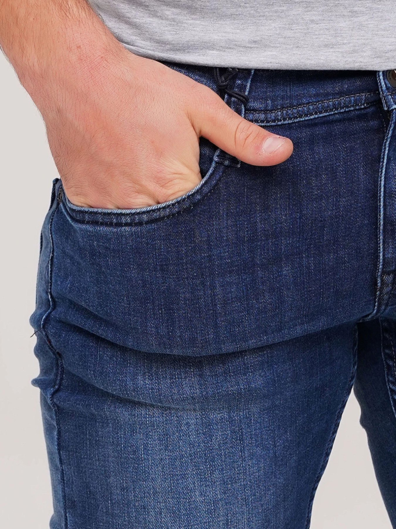 Зауженные джинсы Mustang Jeans модель 4011974 Фото