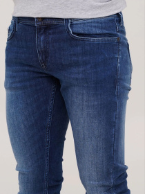 Зауженные джинсы Mustang Jeans модель 4011974 Фото