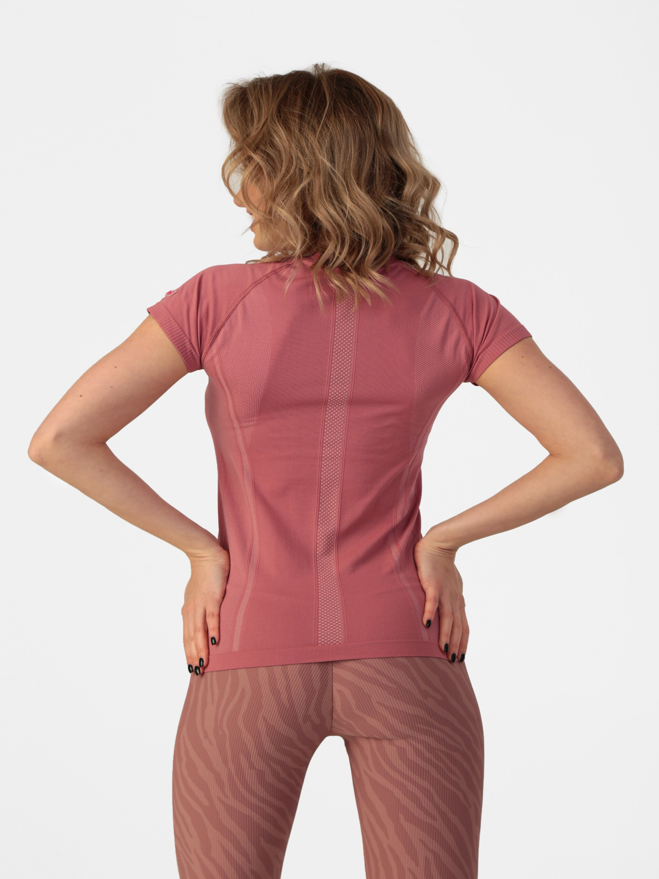 Спортивна футболка AVECS модель 30445-21 Фото