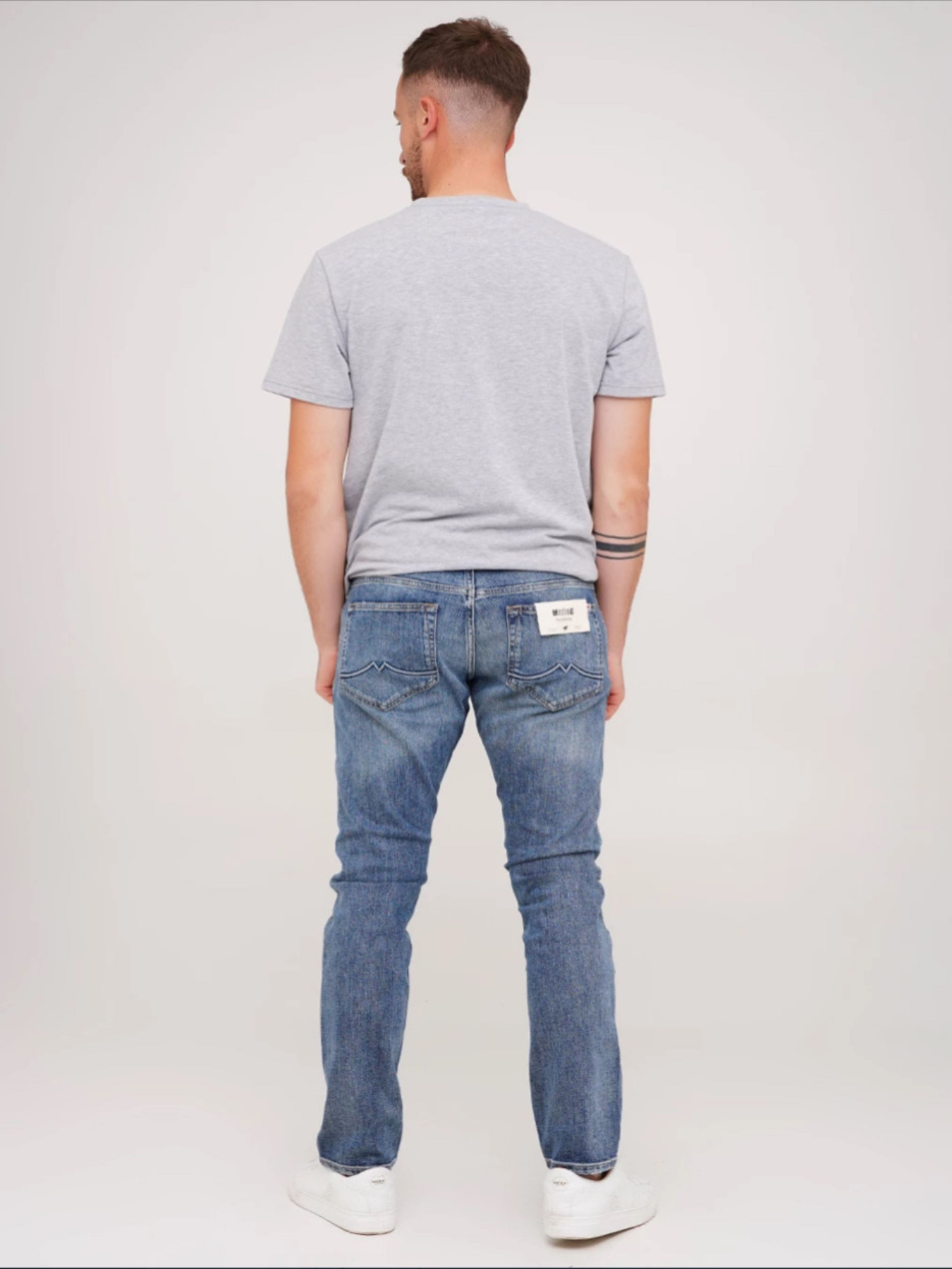Зауженные джинсы Mustang Jeans модель 4010009 Фото
