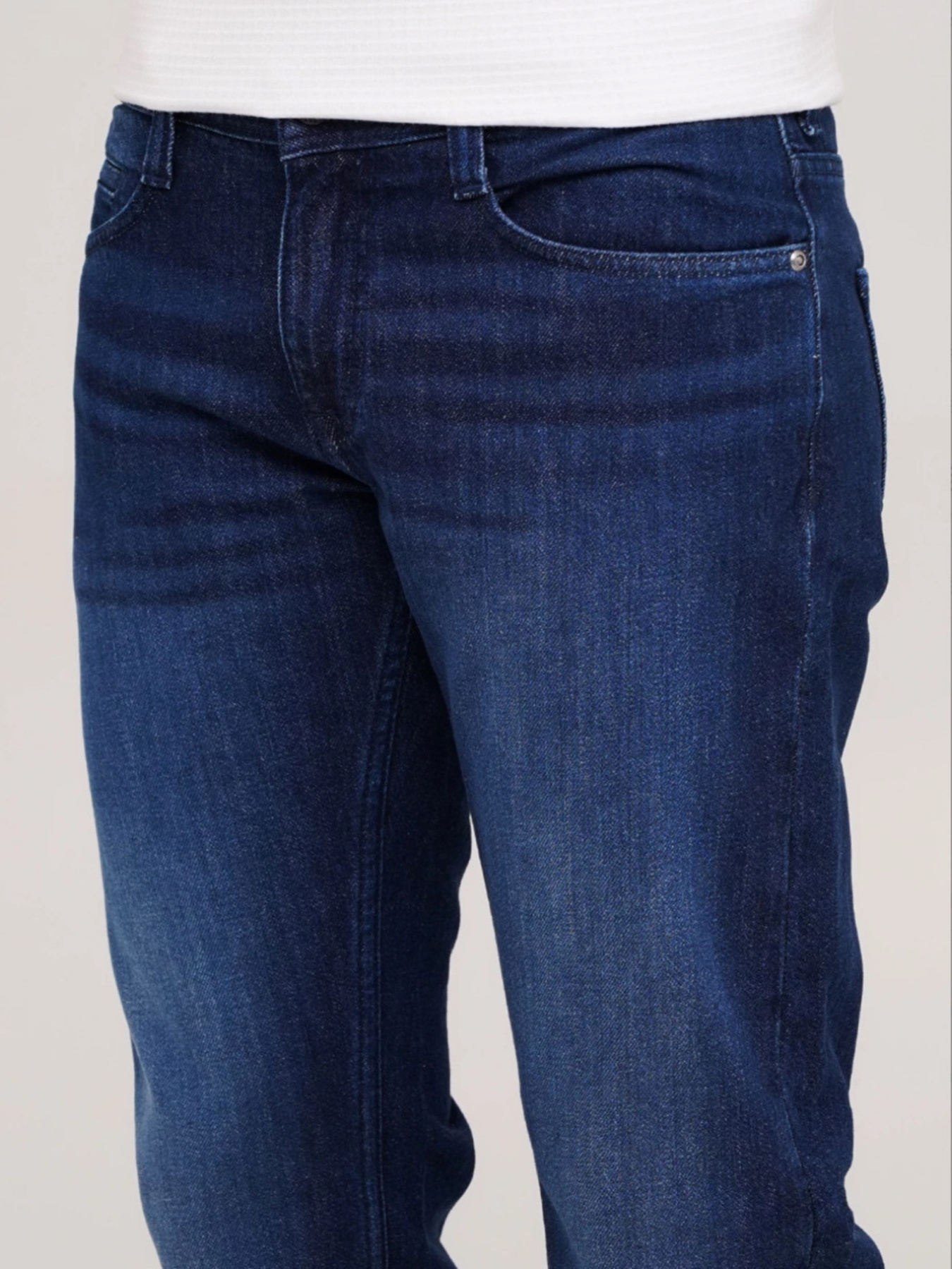 Прямые джинсы Mustang Jeans модель 1010848 Фото