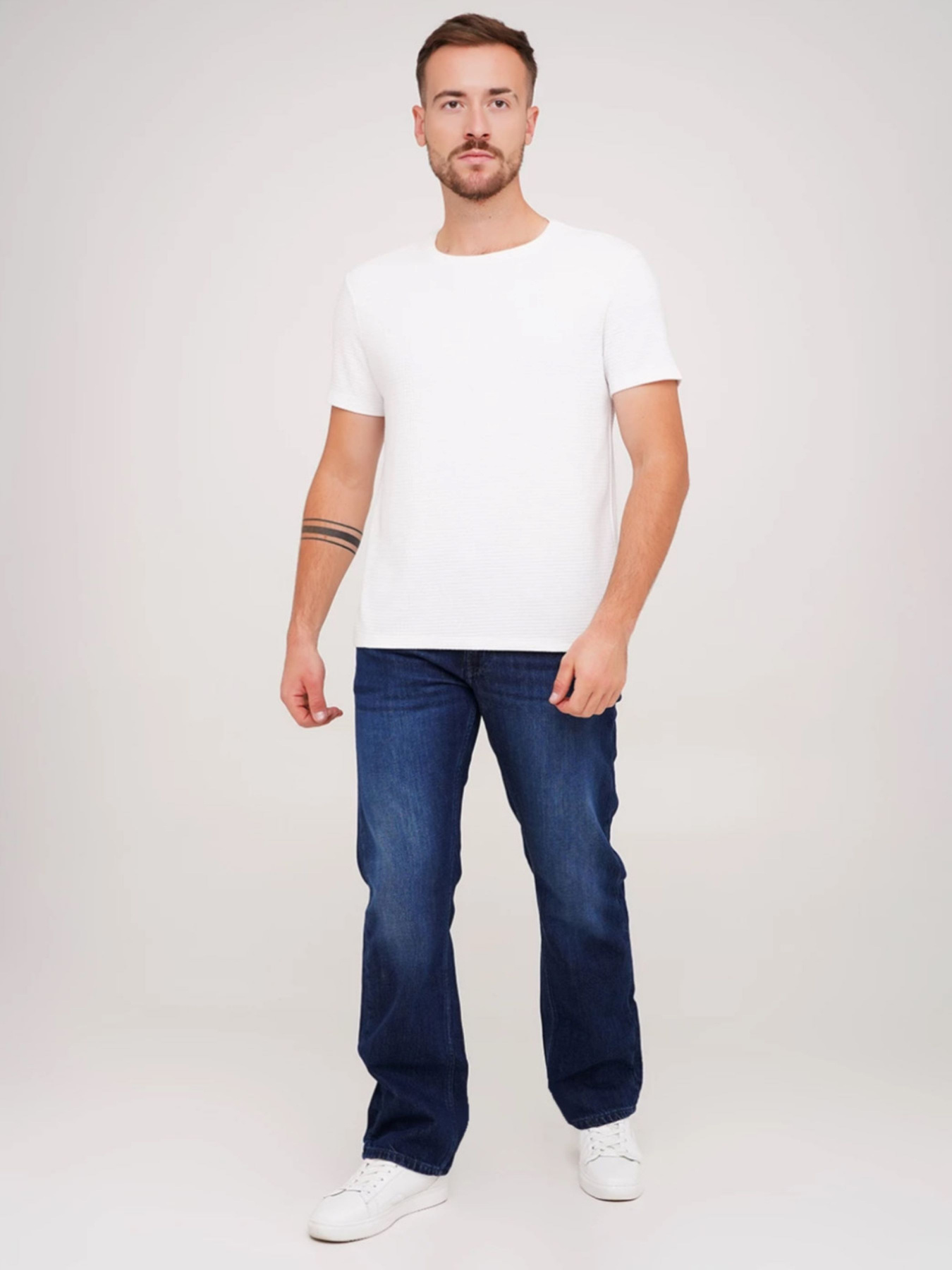 Прямые джинсы Mustang Jeans модель 1010848 Фото