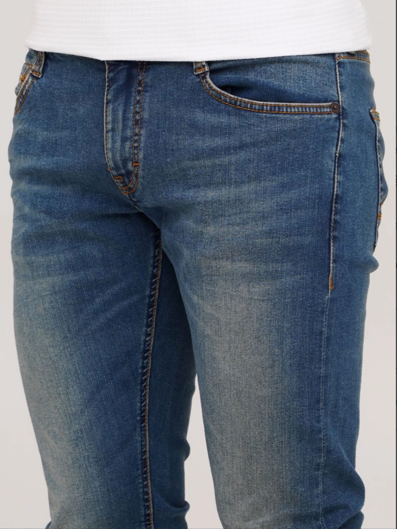 Завужені джинси Mustang Jeans модель 4003854 Фото