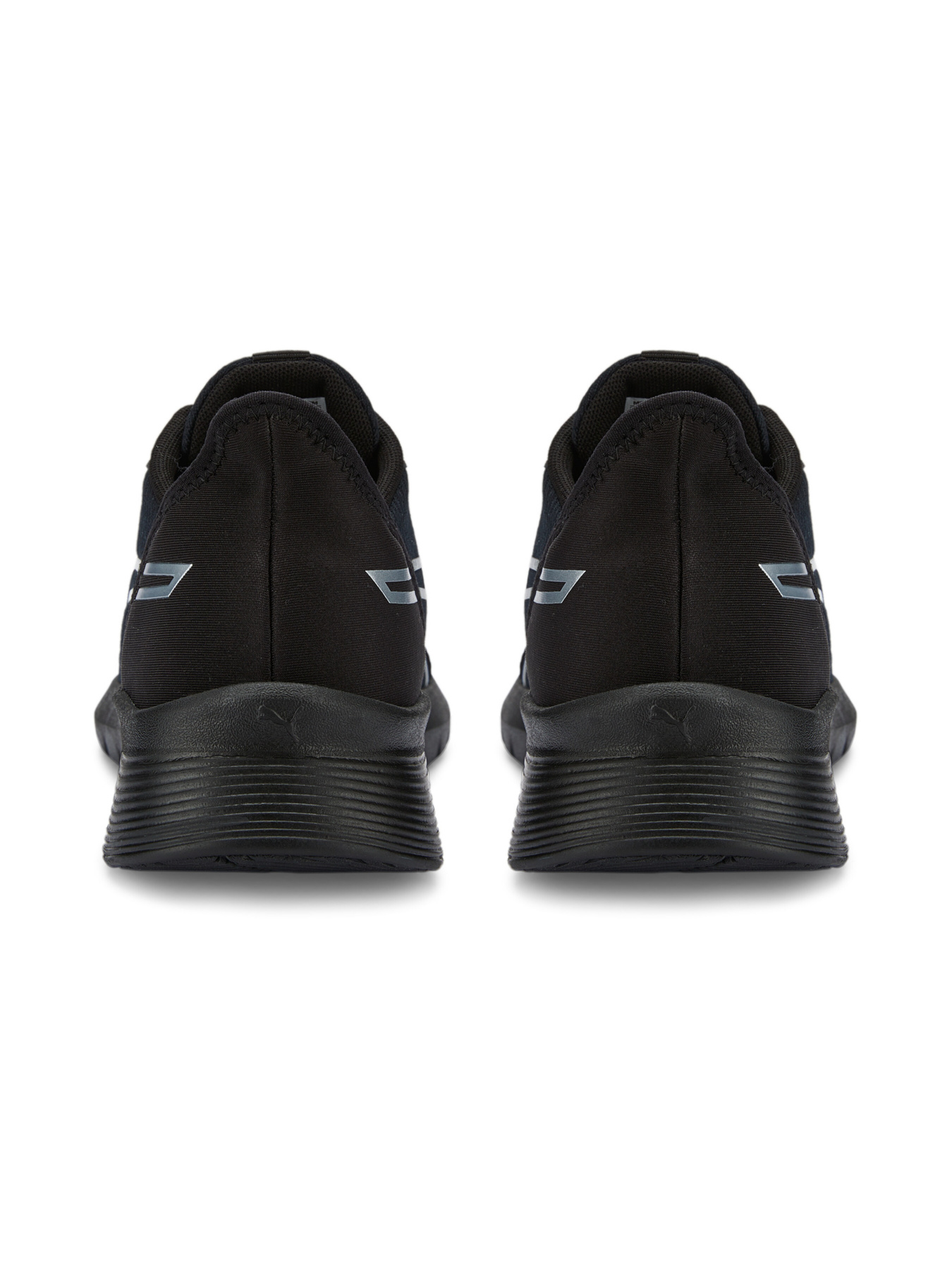 Кросівки для тренувань PUMA Remedie Metallic Wn s модель 376965 Фото