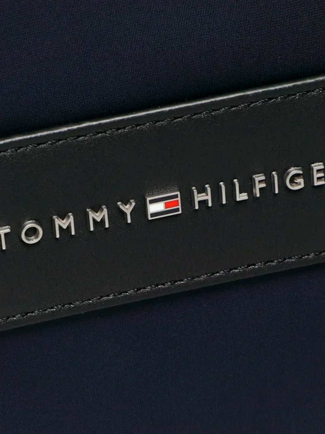 Сумки Tommy Hilfiger модель AM0AM10571-DW6 Фото