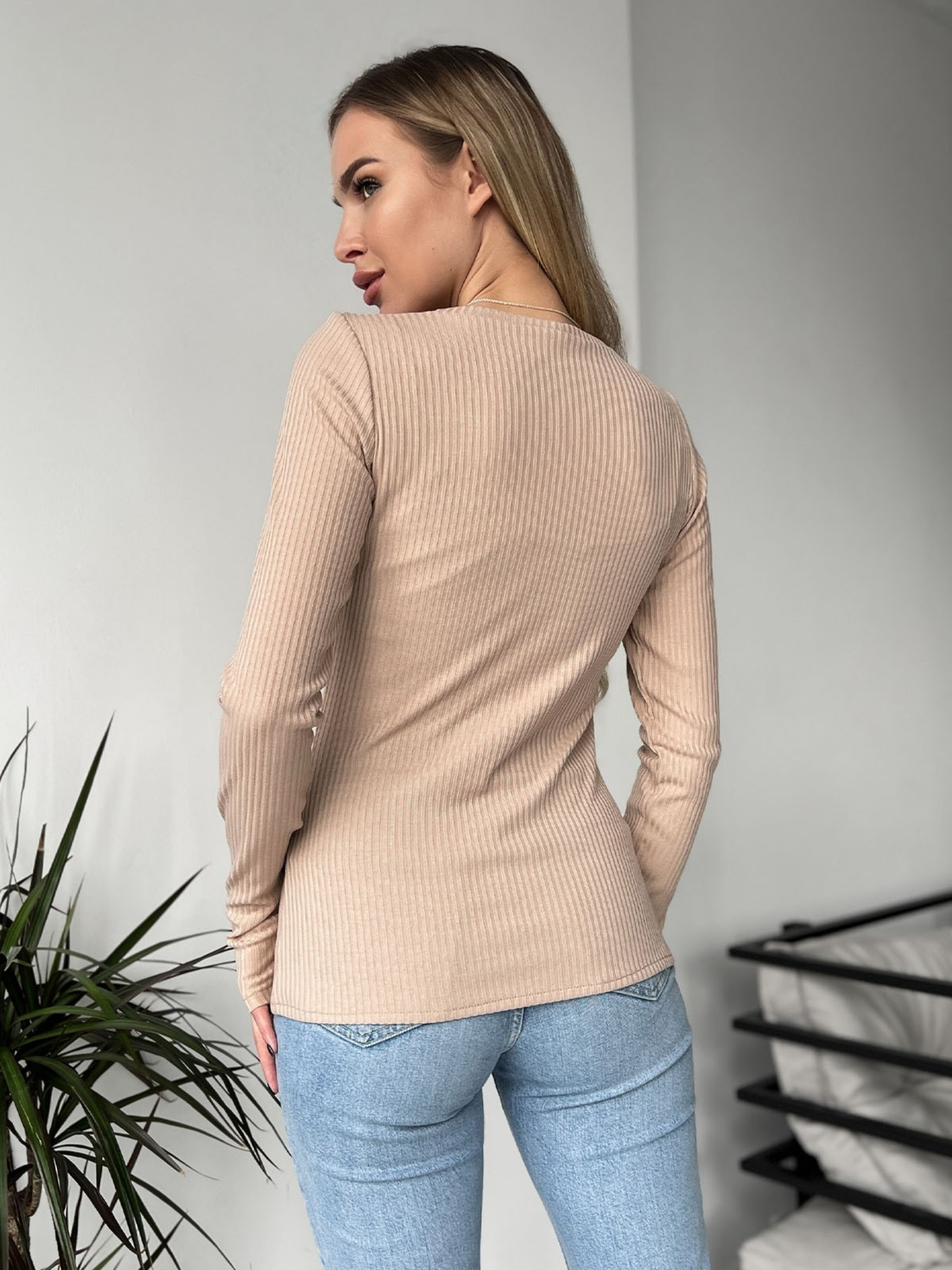 Свитер ISSA Plus модель 13722_beige Фото