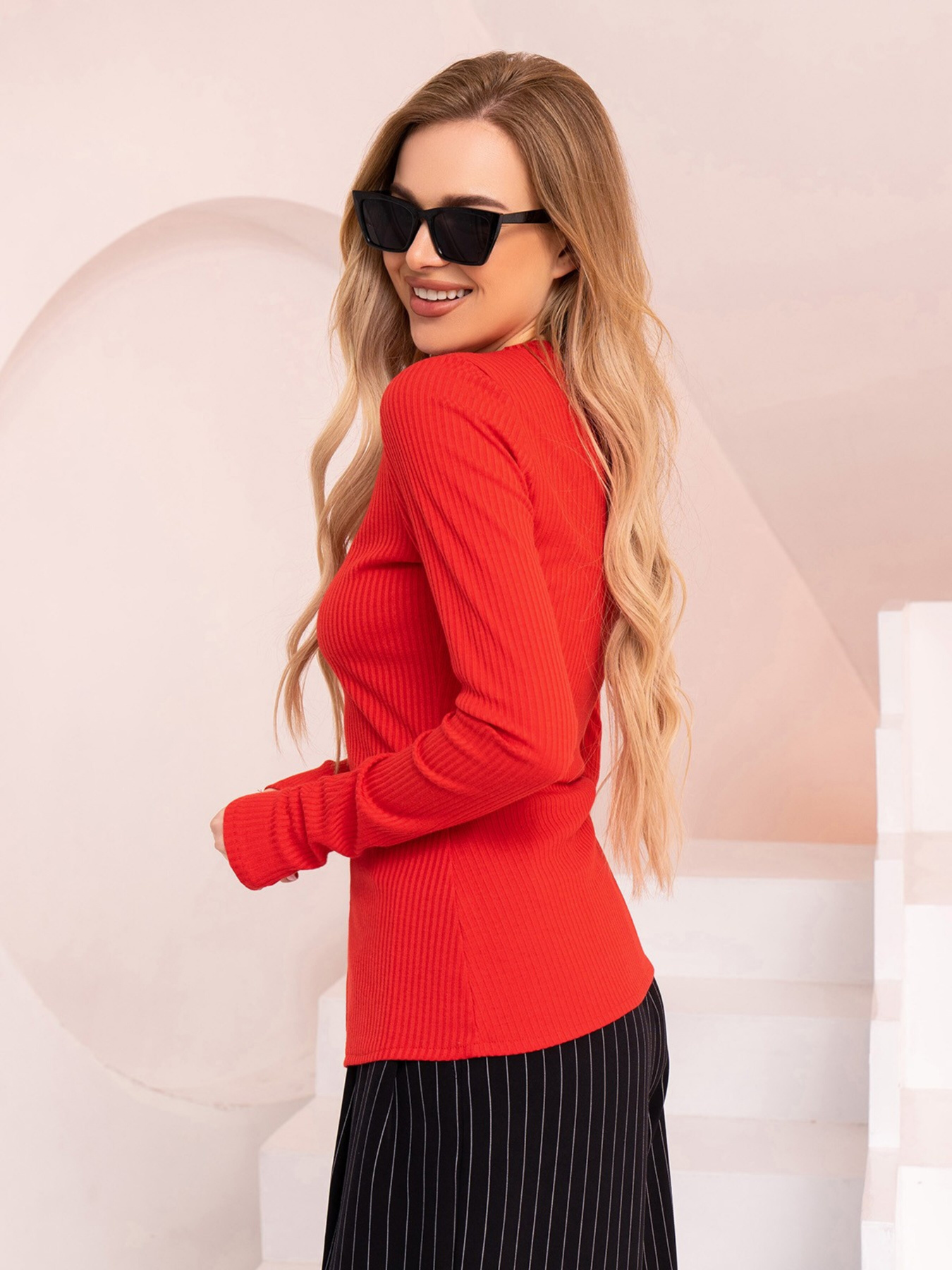 Свитры и кардиганы ISSA Plus модель 13722_red Свитры и кардиганы ISSA Plus модель 13722_red Фото