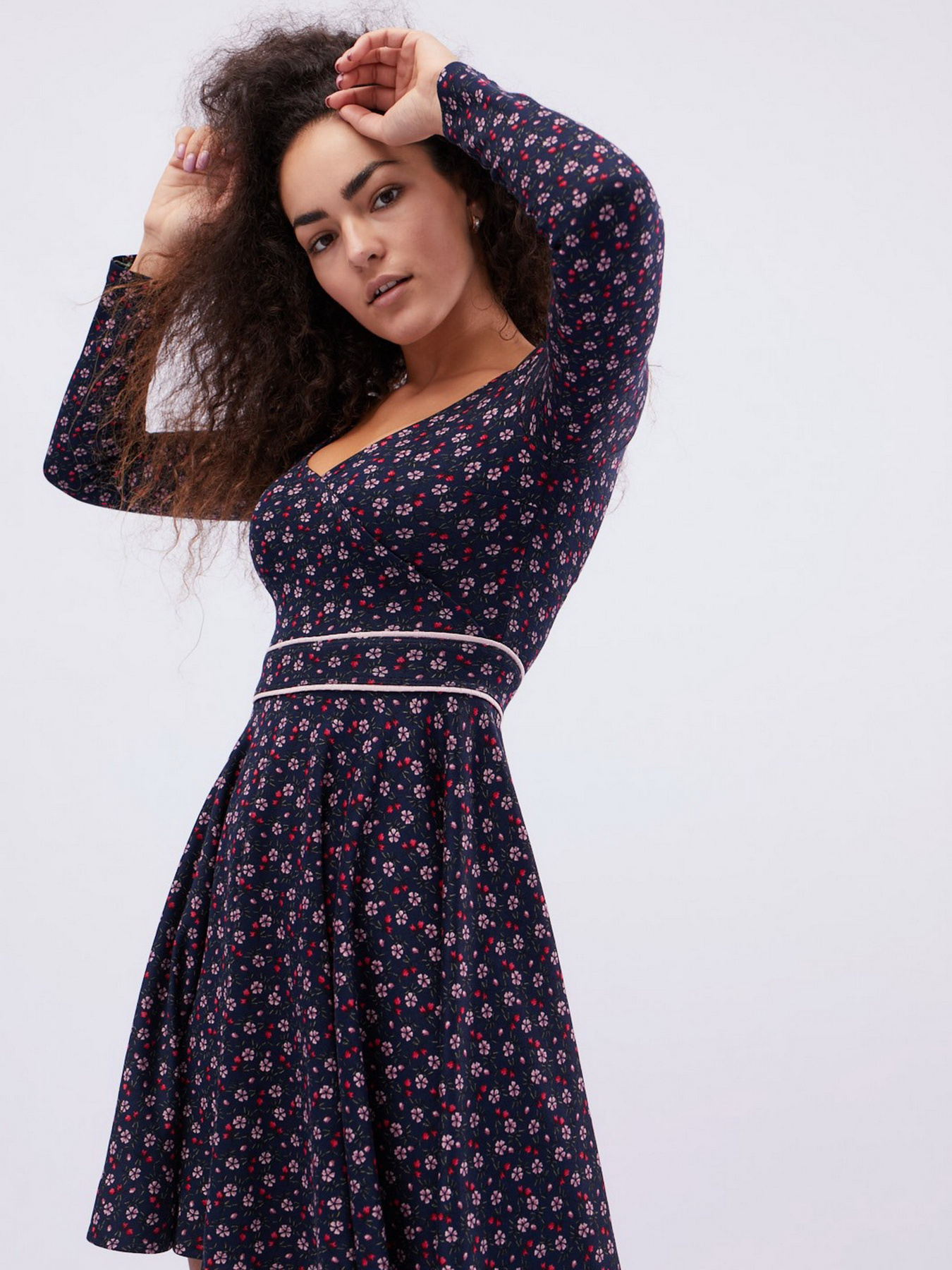 Платье мини CARICA модель KP101262 Фото