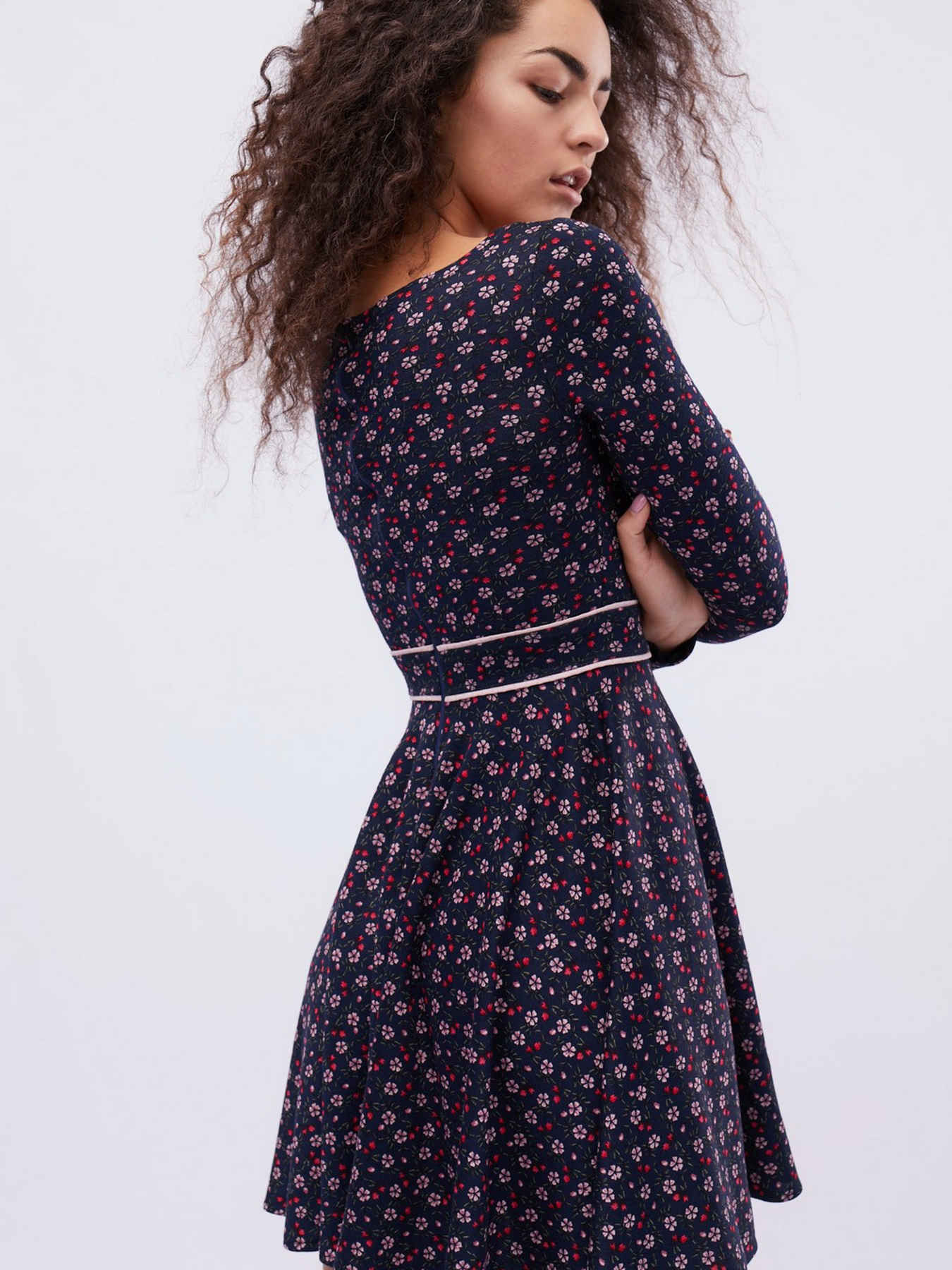 Платье мини CARICA модель KP101262 Фото