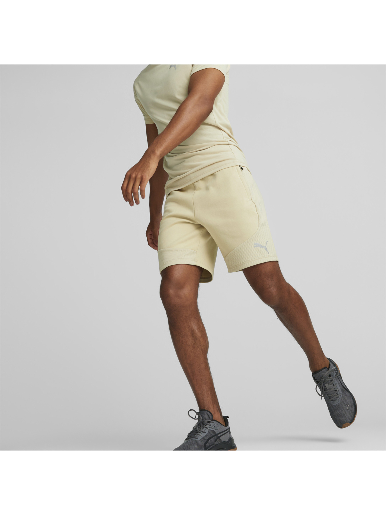 Шорти спортивні PUMA модель 673314 Фото