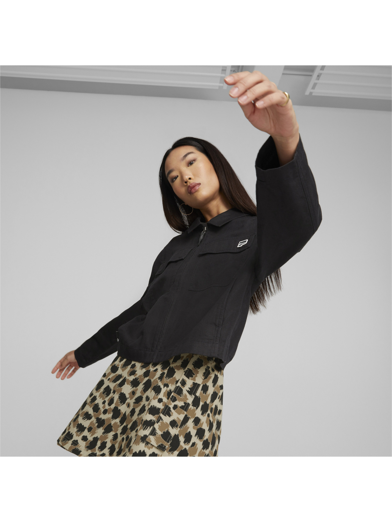 Демисезонная куртка PUMA Downtown Jacket модель 538373 Фото