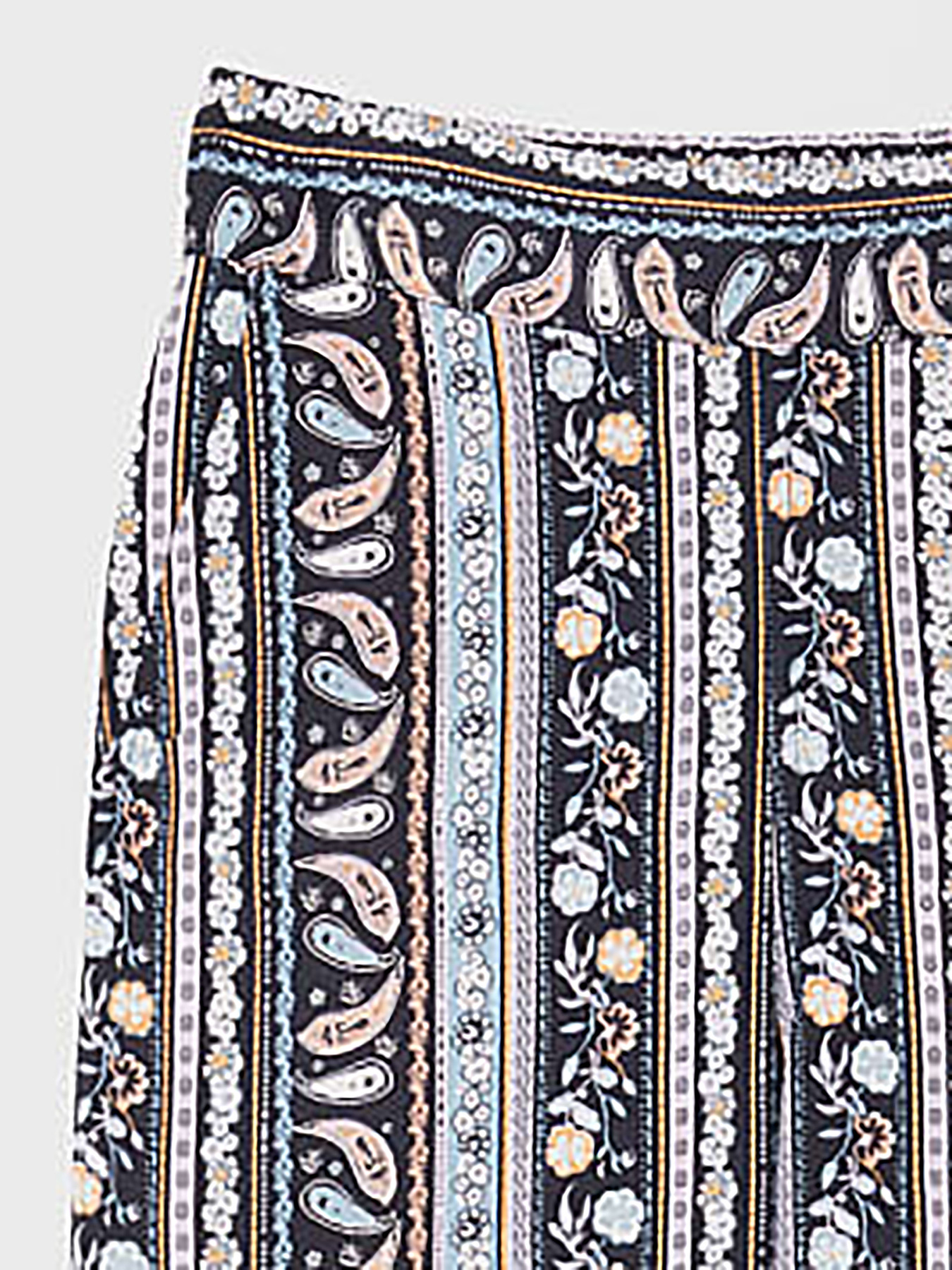 Повседневные штаны C&A модель 63614 Повседневные штаны C&A модель 63614 Фото