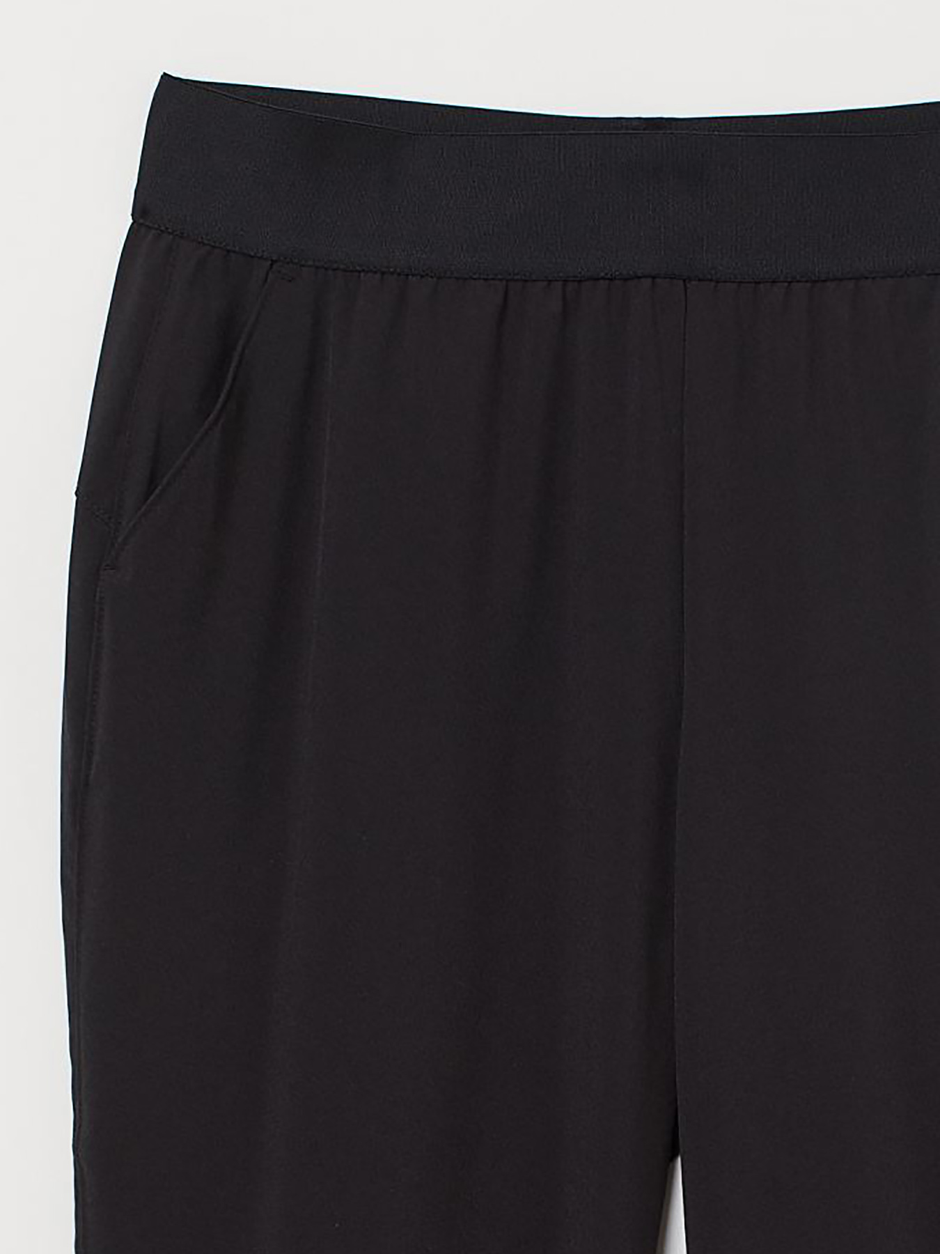 Шорты спортивные H&M модель 56343 Фото