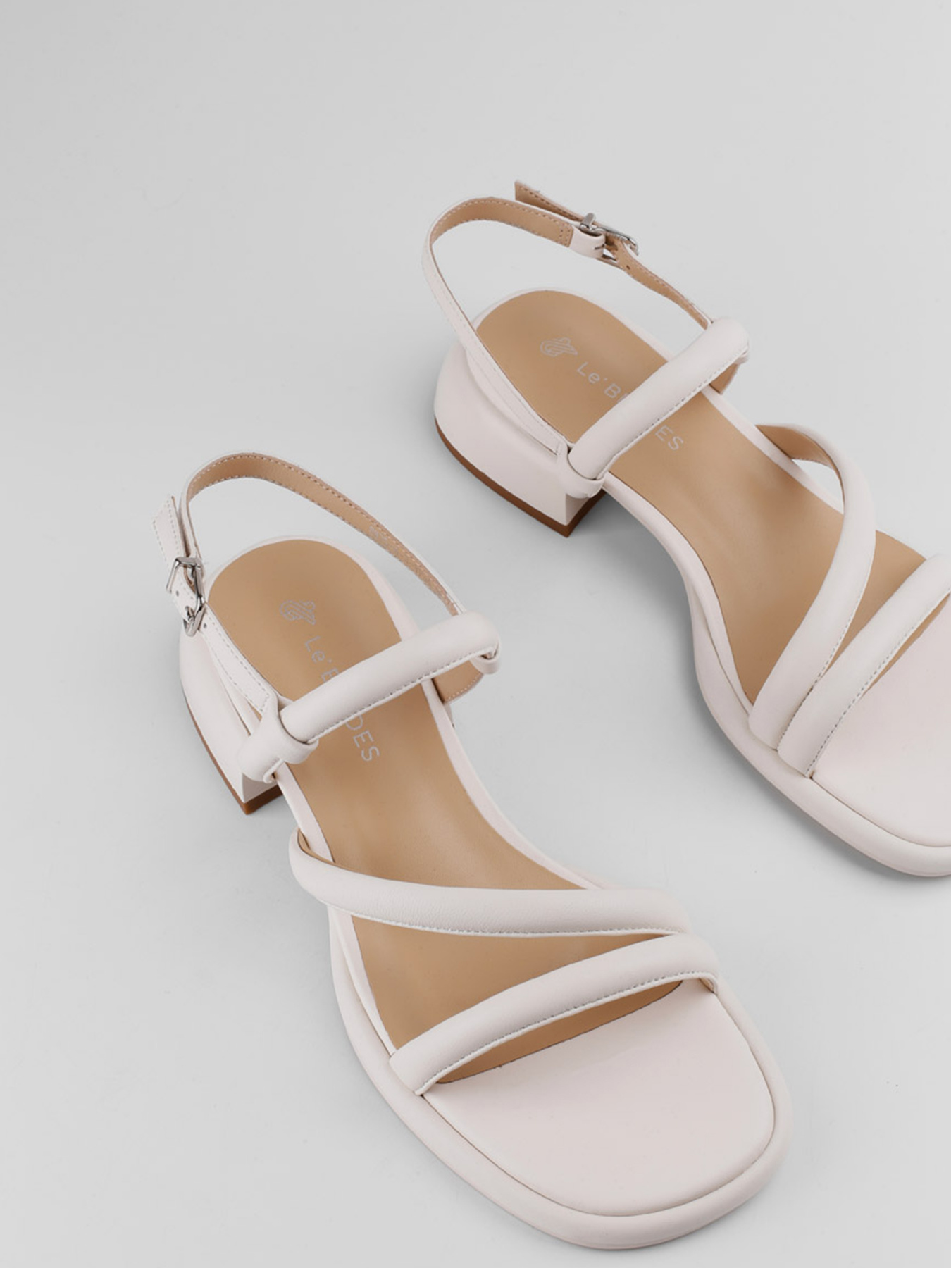 Босоніжки LeBERDES модель 00000015583 Фото