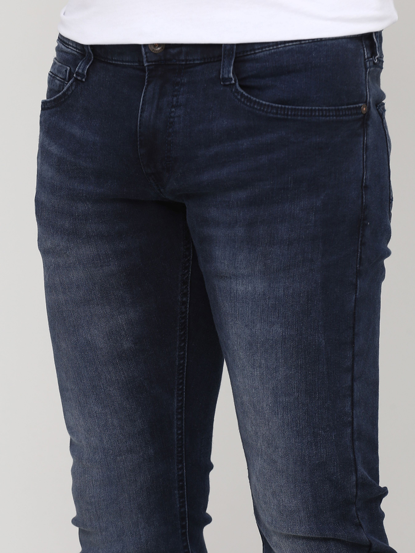 Зауженные джинсы Mustang Jeans модель 4010968 Фото