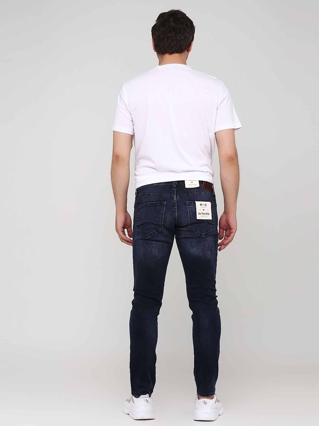 Завужені джинси Mustang Jeans модель 4010968 Фото