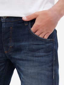 Прямые джинсы Mustang Jeans модель 5002448 Фото